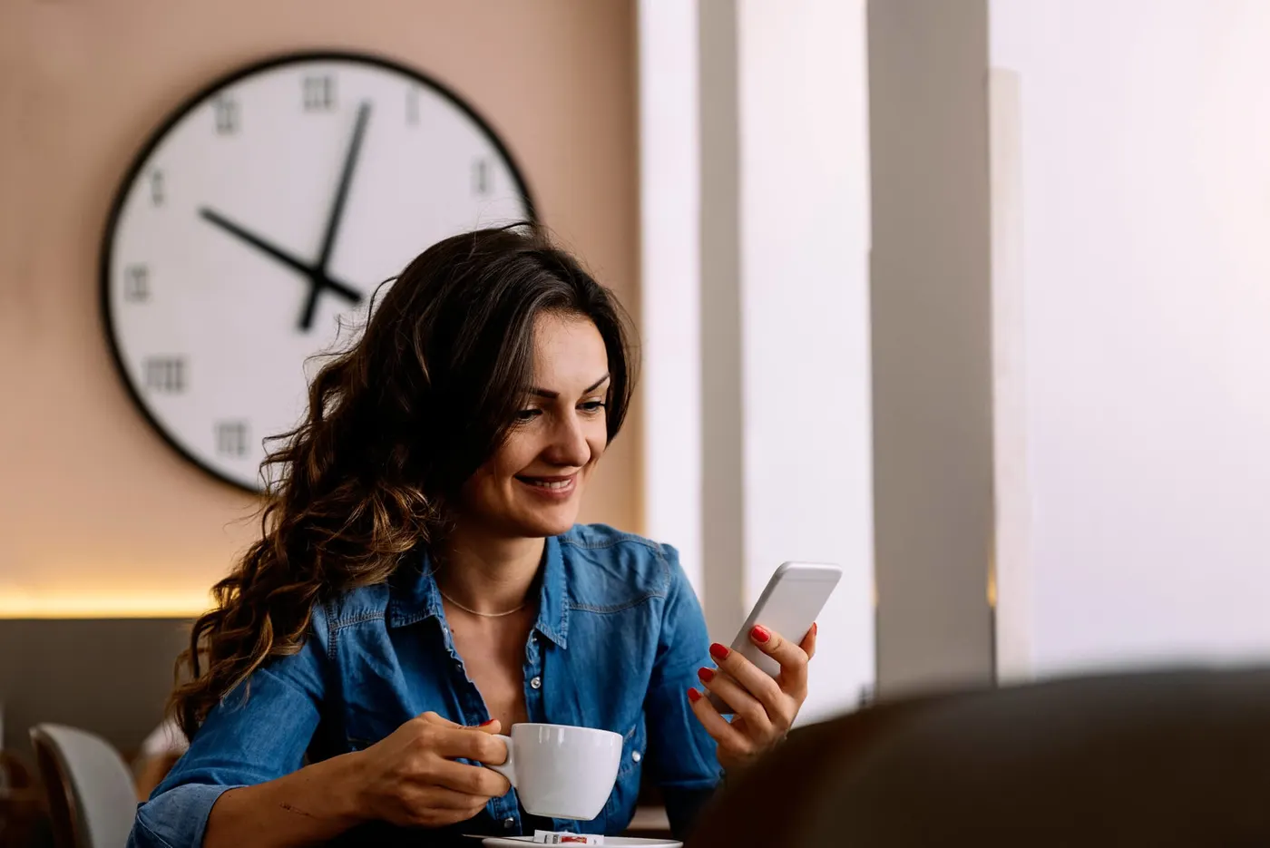 Como as plataformas mobile impactam na relação entre consumidores e marcas?