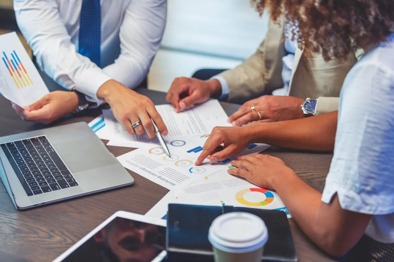 Comunicação com fornecedores e credores: estratégias para maximizar relacionamentos